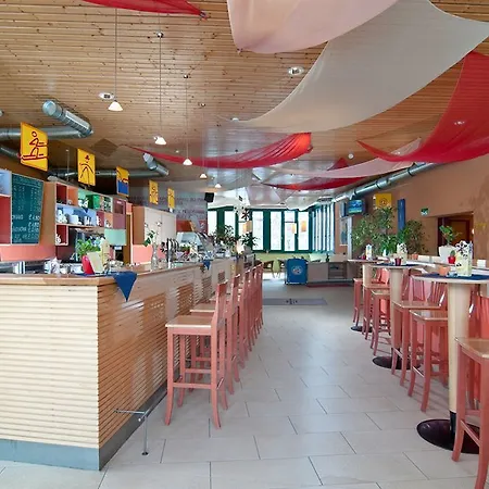 斯拉德明优法酒店 酒店 斯拉德明