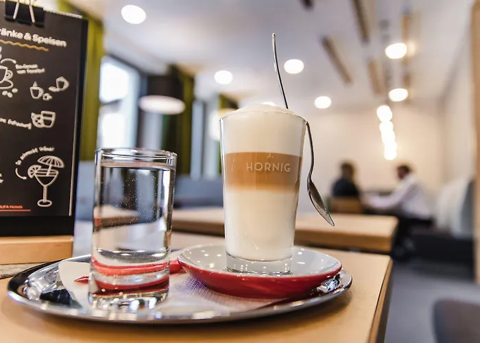 Jufa 슐라드밍 호텔